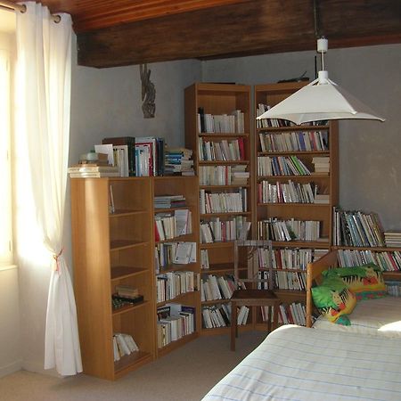B&B "Les Remparts" Vouvant Kamer foto
