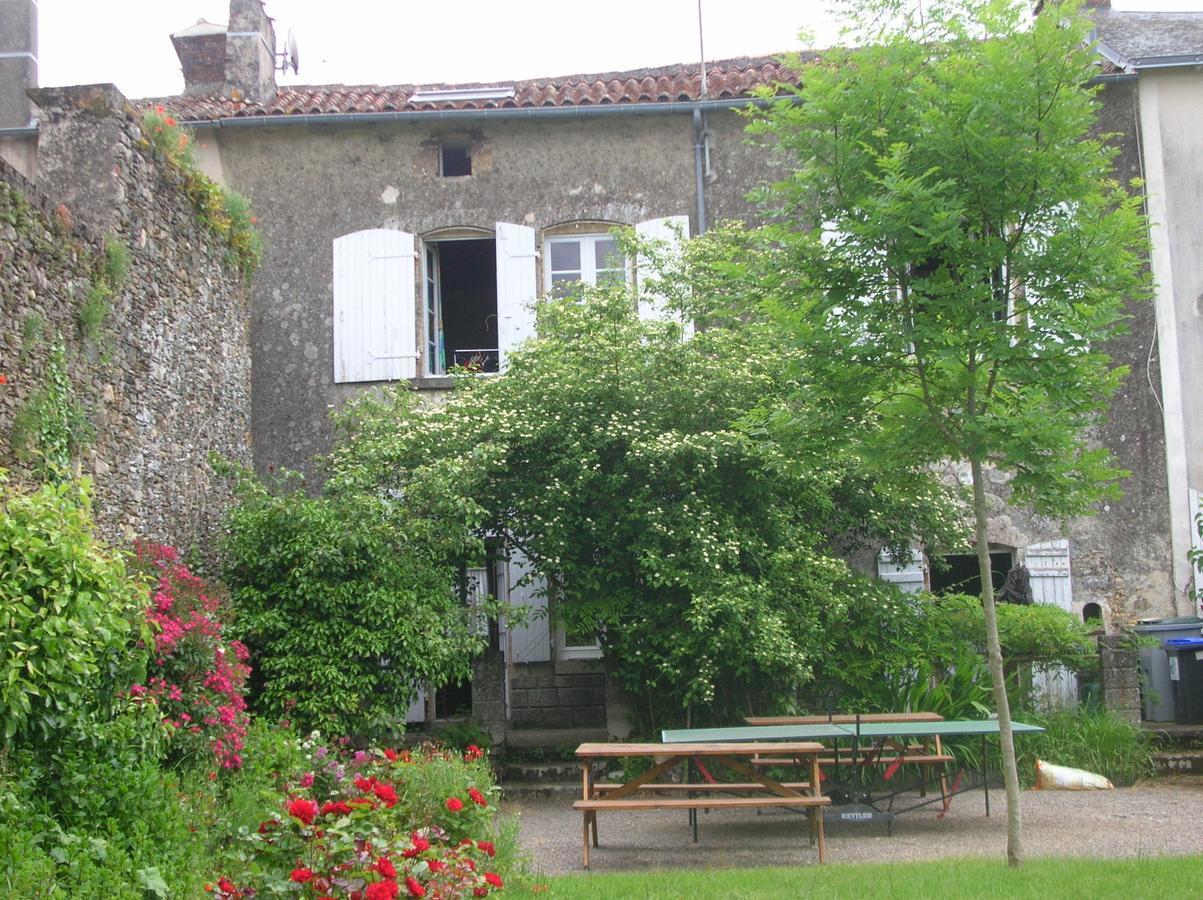 B&B "Les Remparts" Vouvant Kamer foto