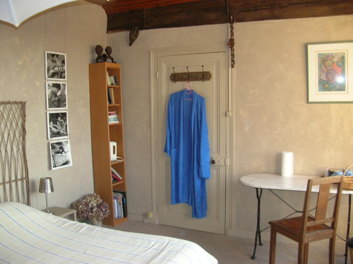 B&B "Les Remparts" Vouvant Kamer foto